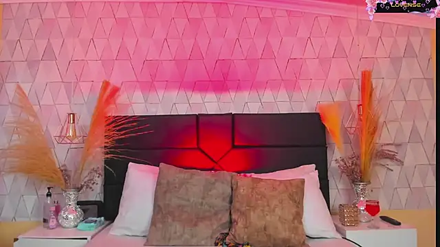 Snapshot of JustinePerry chatting on February 15, 2026, 4:02 am JustinePerry online show from February 15, 2026, 4:02 am