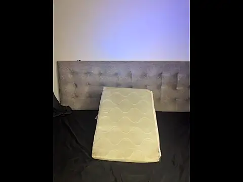 ScarletVelvetX online show from March 21, 2026, 3:08 am