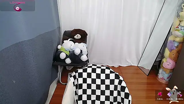 CN-Doudou online show from October 13, 2025, 2:46 am