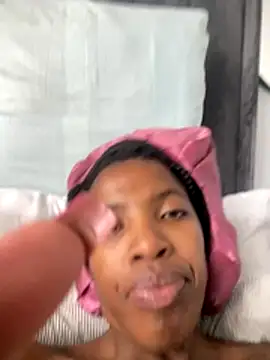 Snapshot of Queen-Boobylicious chatting on November 28, 2025, 11:54 am Queen-Boobylicious online show from November 28, 2025, 11:54 am