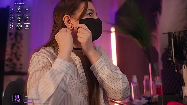 Snapshot of aarimass chatting on October 18, 2025, 3:36 pm aarimass online show from October 18, 2025, 3:36 pm