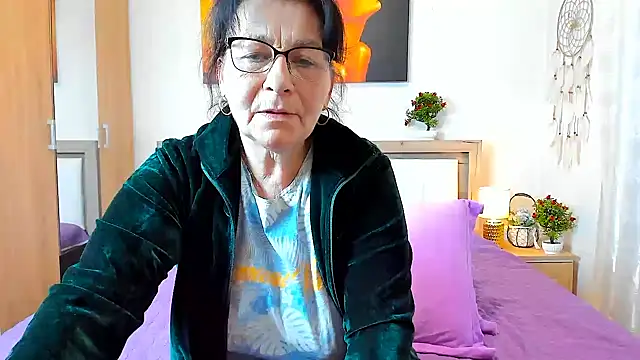 Snapshot of sweetangell69_ chatting on January 8, 2026, 2:12 pm sweetangell69 online show from January 8, 2026, 2:12 pm