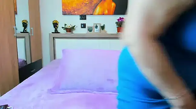 Snapshot of sweetangell69_ chatting on March 17, 2025, 2:08 am sweetangell69 online show from March 17, 2025, 2:08 am