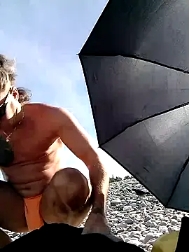 Snapshot of Lovely_milk chatting on November 23, 2025, 9:52 am Lovely milk online show from November 23, 2025, 9:52 am