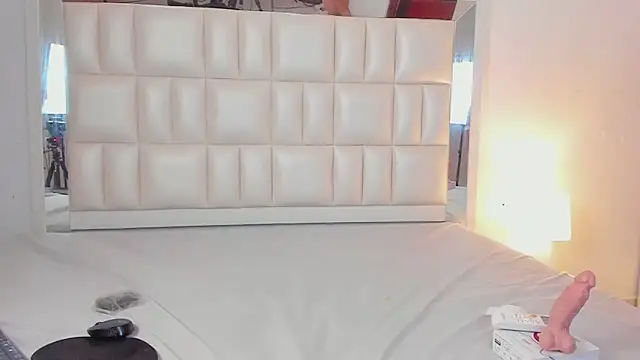 Snapshot of Alhana_pulido chatting on February 15, 2025, 5:39 pm Alhana pulido online show from February 15, 2025, 5:39 pm