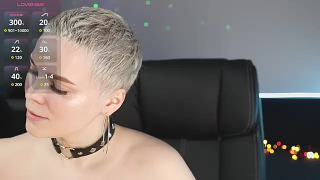 LikaBerry1 online show from March 16, 2025, 8:10 pm