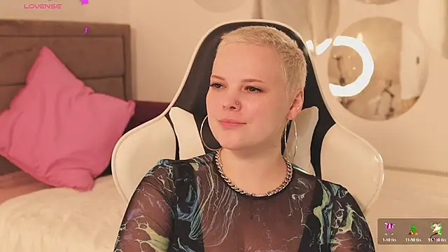 LikaBerry1 online show from February 28, 2026, 1:55 pm