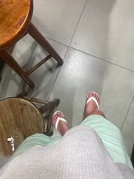 Snapshot of Hjsjsjsjjd chatting on February 1, 2026, 7:01 pm Hjsjsjsjjd online show from February 1, 2026, 7:01 pm