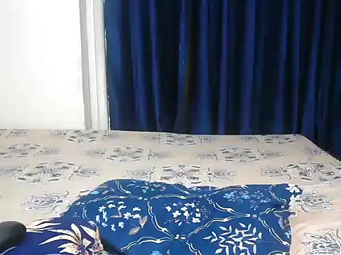 Snapshot of anni_mahi chatting on December 6, 2024, 7:37 am anni mahi online show from December 6, 2024, 7:37 am