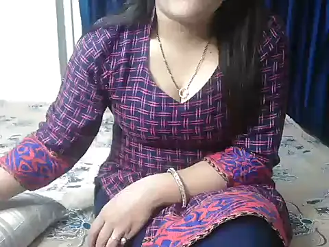 Snapshot of anni_mahi chatting on December 10, 2024, 5:28 am anni mahi online show from December 10, 2024, 5:28 am