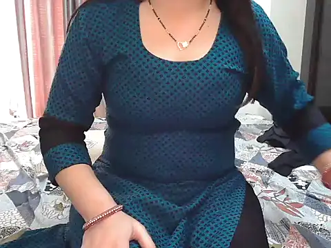 Snapshot of anni_mahi chatting on January 3, 2025, 9:47 am anni mahi online show from January 3, 2025, 9:47 am