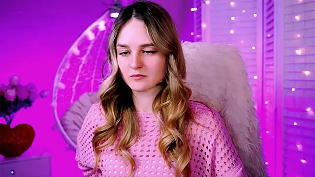 Snapshot of DeboraLarson chatting on February 25, 2025, 9:37 pm DeboraLarson online show from February 25, 2025, 9:37 pm