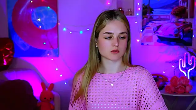 Snapshot of DeboraLarson chatting on March 21, 2025, 7:55 am DeboraLarson online show from March 21, 2025, 7:55 am