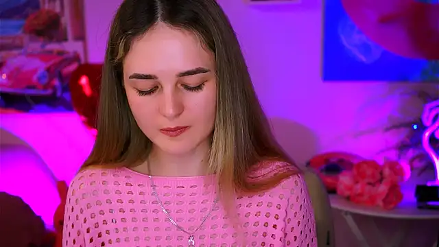 Snapshot of DeboraLarson chatting on February 22, 2025, 9:56 am DeboraLarson online show from February 22, 2025, 9:56 am