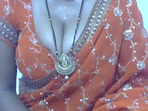 Snapshot of HOT-SEEMAA chatting on April 27, 2026, 7:34 pm HOT-SEEMAA online show from April 27, 2026, 7:34 pm