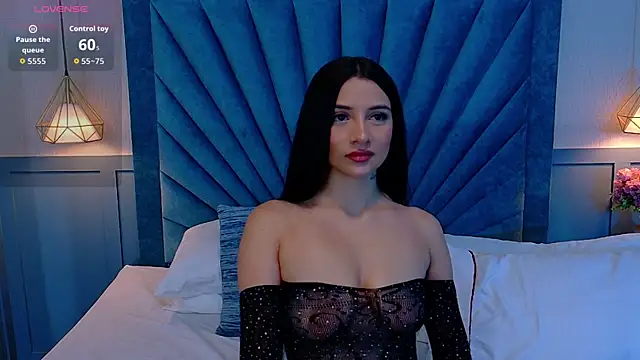 Harper-Avary online show from November 4, 2025, 12:53 pm