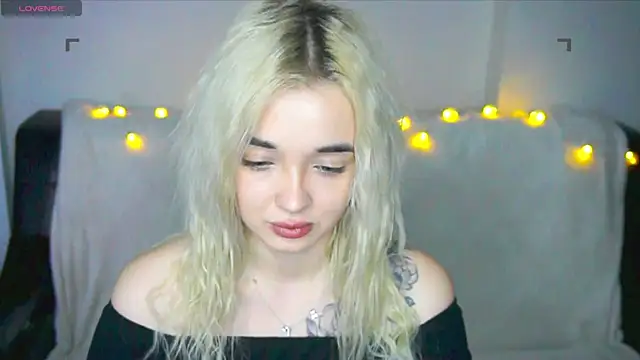 Ashley S online show from November 16, 2025, 11:08 pm