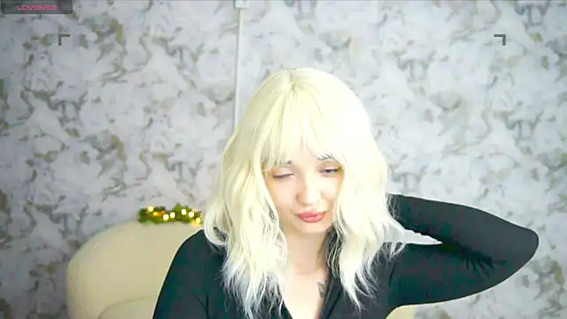 Ashley S online show from June 10, 2026, 10:22 pm