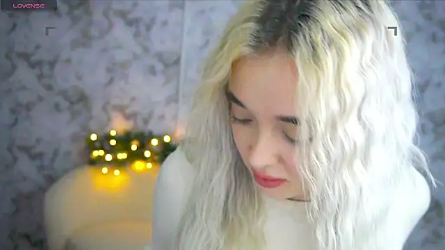 Ashley S online show from February 8, 2026, 11:13 pm