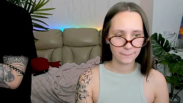 HotCaramellsTV online show from March 8, 2025, 4:28 pm