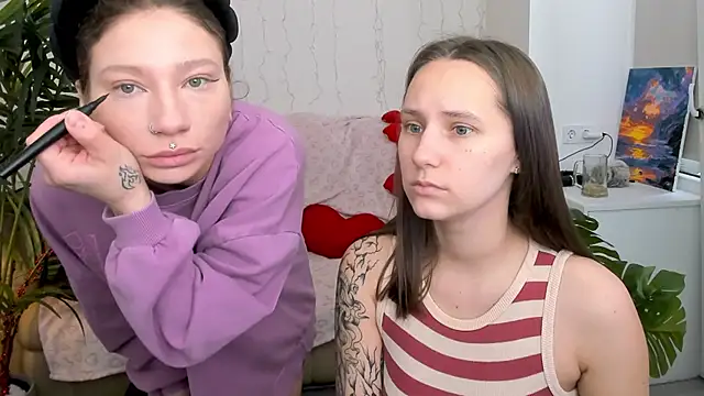 HotCaramellsTV online show from March 18, 2025, 9:34 am