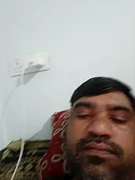 pintuS40 online show from April 12, 2026, 11:52 pm