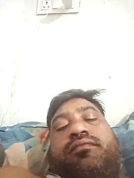 Snapshot of pintuS40 chatting on March 11, 2025, 11:26 pm pintuS40 online show from March 11, 2025, 11:26 pm