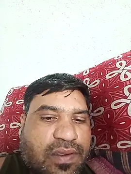 Snapshot of pintuS40 chatting on February 1, 2026, 4:27 pm pintuS40 online show from February 1, 2026, 4:27 pm