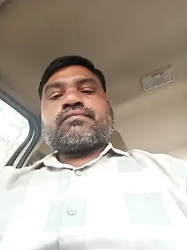 Snapshot of pintuS40 chatting on January 17, 2026, 12:20 pm pintuS40 online show from January 17, 2026, 12:20 pm