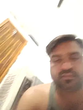 Snapshot of pintuS40 chatting on February 13, 2025, 2:42 pm pintuS40 online show from February 13, 2025, 2:42 pm