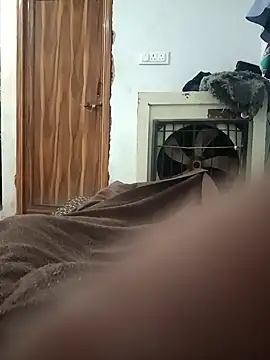 Snapshot of pintuS40 chatting on October 19, 2025, 2:14 am pintuS40 online show from October 19, 2025, 2:14 am