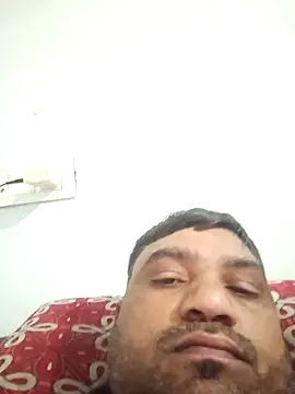 Snapshot of pintuS40 chatting on January 7, 2026, 11:54 pm pintuS40 online show from January 7, 2026, 11:54 pm