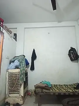 Snapshot of pintuS40 chatting on December 22, 2025, 3:39 am pintuS40 online show from December 22, 2025, 3:39 am