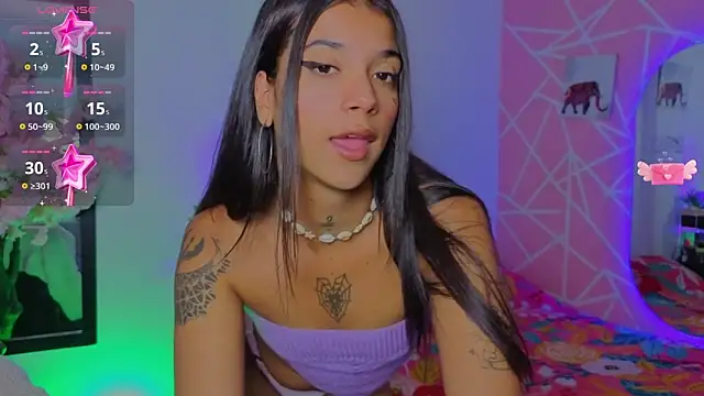 Snapshot of CoralRigan chatting on December 15, 2025, 12:16 am CoralRigan online show from December 15, 2025, 12:16 am