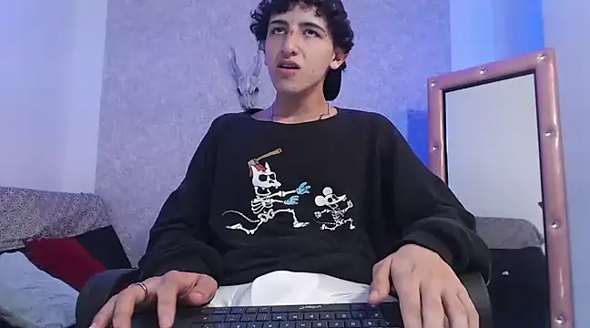 Kerverr  online show from February 17, 2025, 10:49 pm