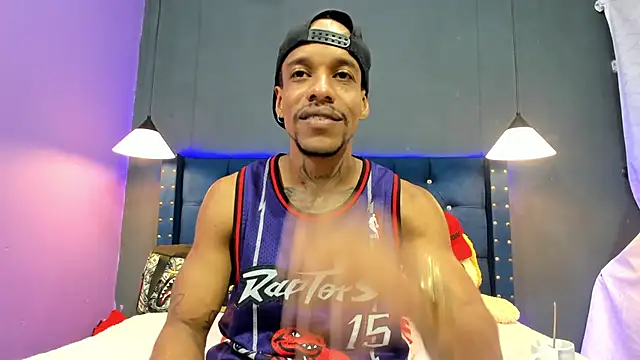 Snapshot of Salomon_koude chatting on November 4, 2025, 3:38 pm Salomon koude online show from November 4, 2025, 3:38 pm