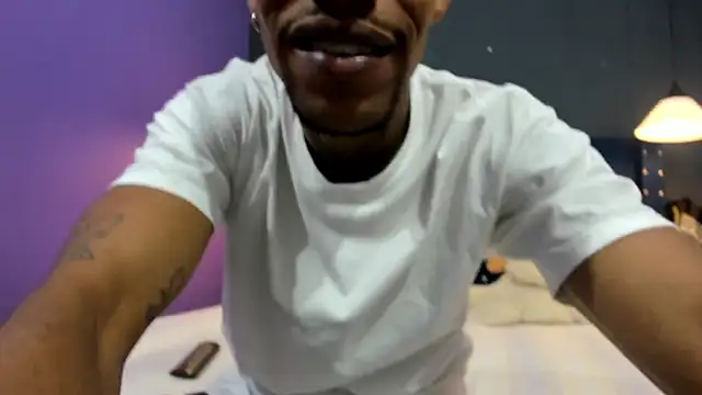 Snapshot of Salomon_koude chatting on December 14, 2025, 8:47 pm Salomon koude online show from December 14, 2025, 8:47 pm