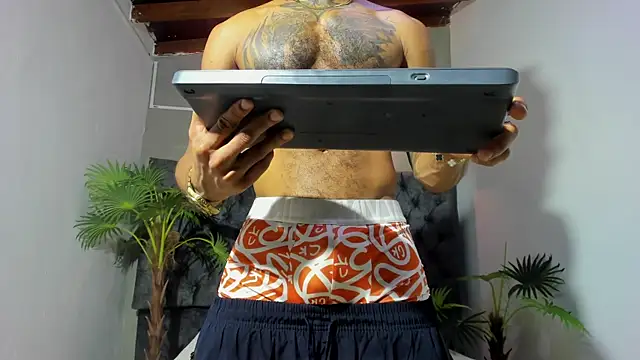 Snapshot of Salomon_koude chatting on April 28, 2026, 2:54 pm Salomon koude online show from April 28, 2026, 2:54 pm
