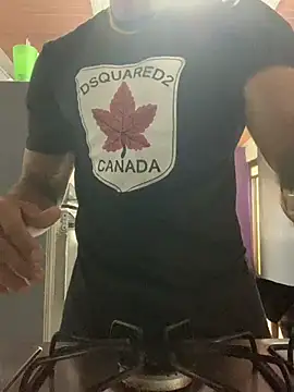 Snapshot of Salomon_koude chatting on December 4, 2025, 4:06 pm Salomon koude online show from December 4, 2025, 4:06 pm