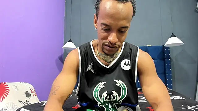 Snapshot of Salomon_koude chatting on September 20, 2025, 7:19 pm Salomon koude online show from September 20, 2025, 7:19 pm