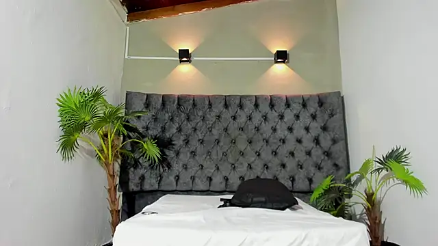 Snapshot of Salomon_koude chatting on May 13, 2026, 1:34 am Salomon koude online show from May 13, 2026, 1:34 am