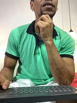 Snapshot of Salomon_koude chatting on April 7, 2026, 5:26 pm Salomon koude online show from April 7, 2026, 5:26 pm