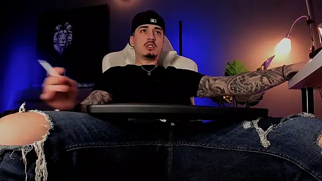 Snapshot of uptomatty chatting on February 27, 2026, 7:41 am uptomatty online show from February 27, 2026, 7:41 am