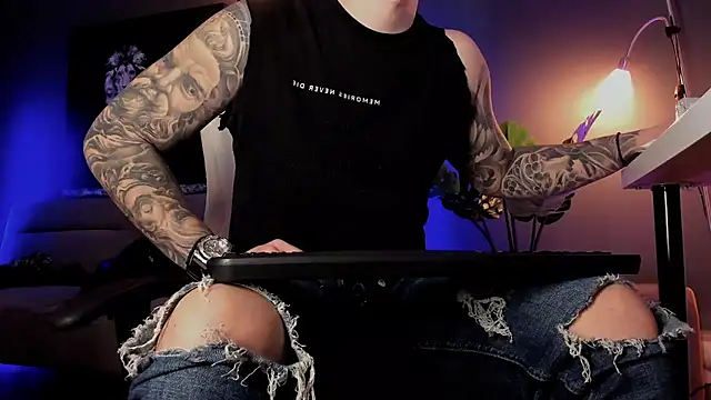 Snapshot of uptomatty chatting on February 17, 2026, 7:38 am uptomatty online show from February 17, 2026, 7:38 am