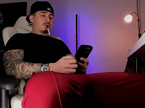 Snapshot of uptomatty chatting on January 11, 2026, 10:22 am uptomatty online show from January 11, 2026, 10:22 am