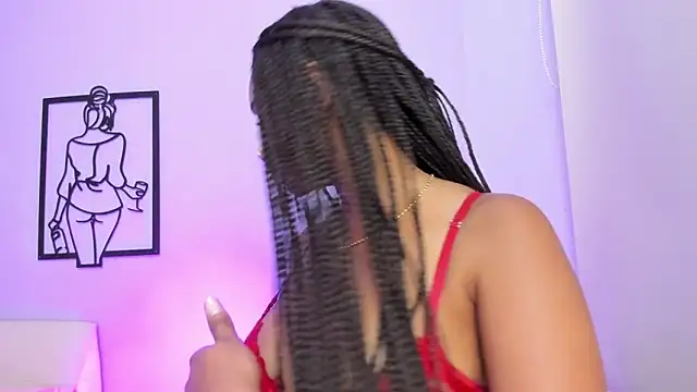 Snapshot of Allison-Bell1 chatting on December 19, 2025, 12:25 am Allison-Bell1 online show from December 19, 2025, 12:25 am