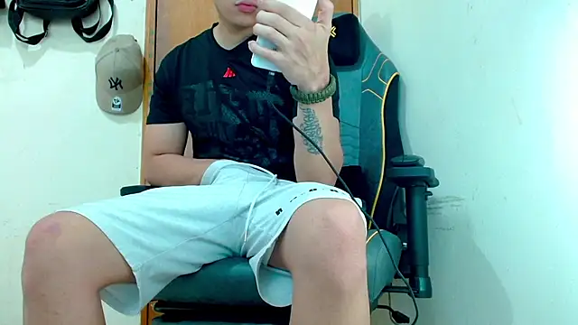 Danyer33 online show from March 4, 2026, 10:39 pm