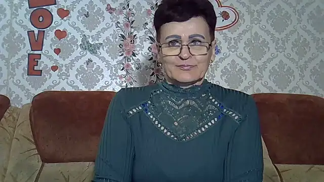 Snapshot of PaulaGolden chatting on May 30, 2026, 12:55 pm PaulaGolden online show from May 30, 2026, 12:55 pm