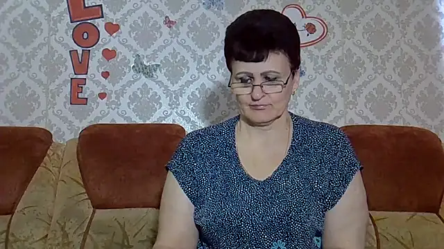 PaulaGolden online show from October 18, 2025, 8:27 am