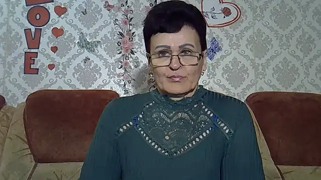Snapshot of PaulaGolden chatting on April 25, 2026, 7:00 pm PaulaGolden online show from April 25, 2026, 7:00 pm